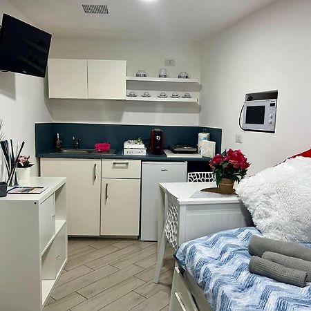 A Casarell Lägenhet Neapel Exteriör bild